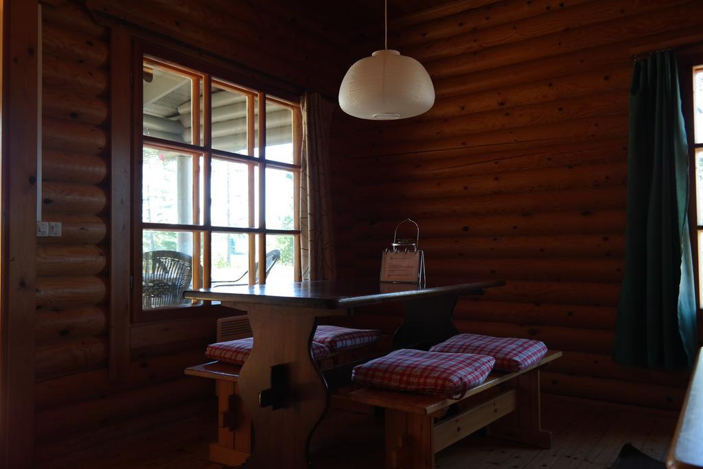Basto Hotel & Stugby Palsbole Kültér fotó